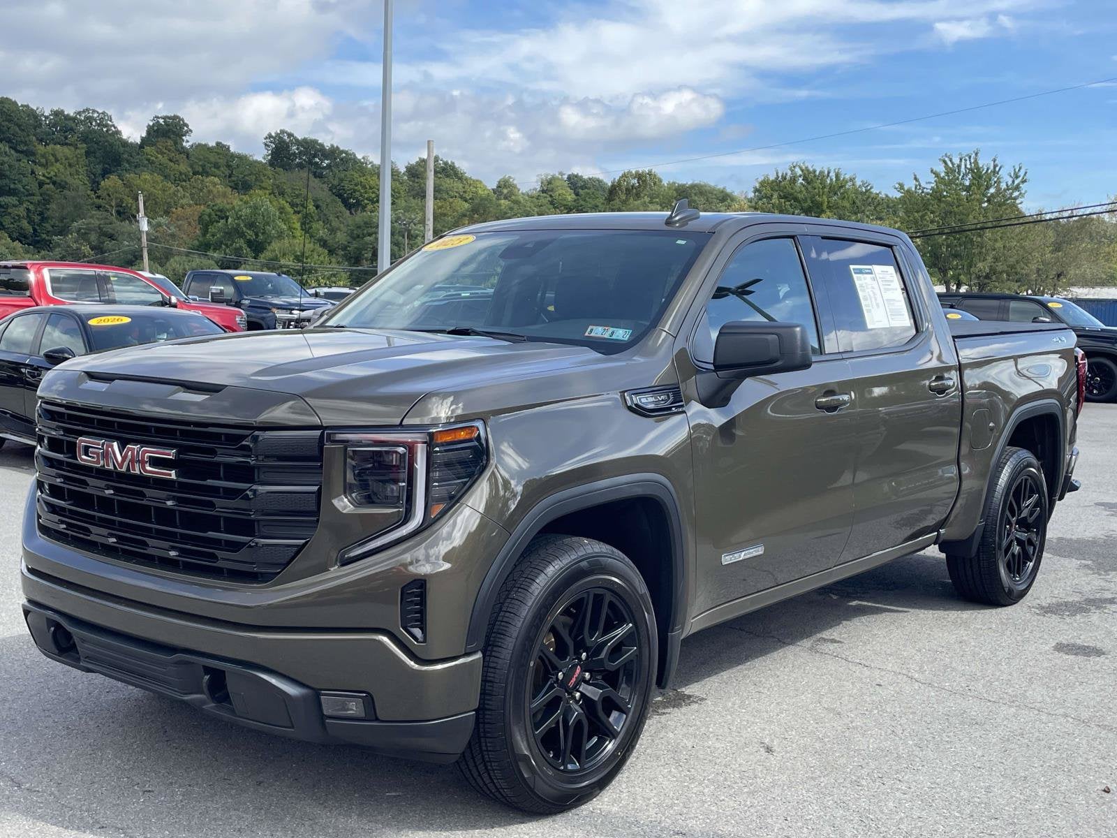 2023 GMC Sierra 1500 Elevation