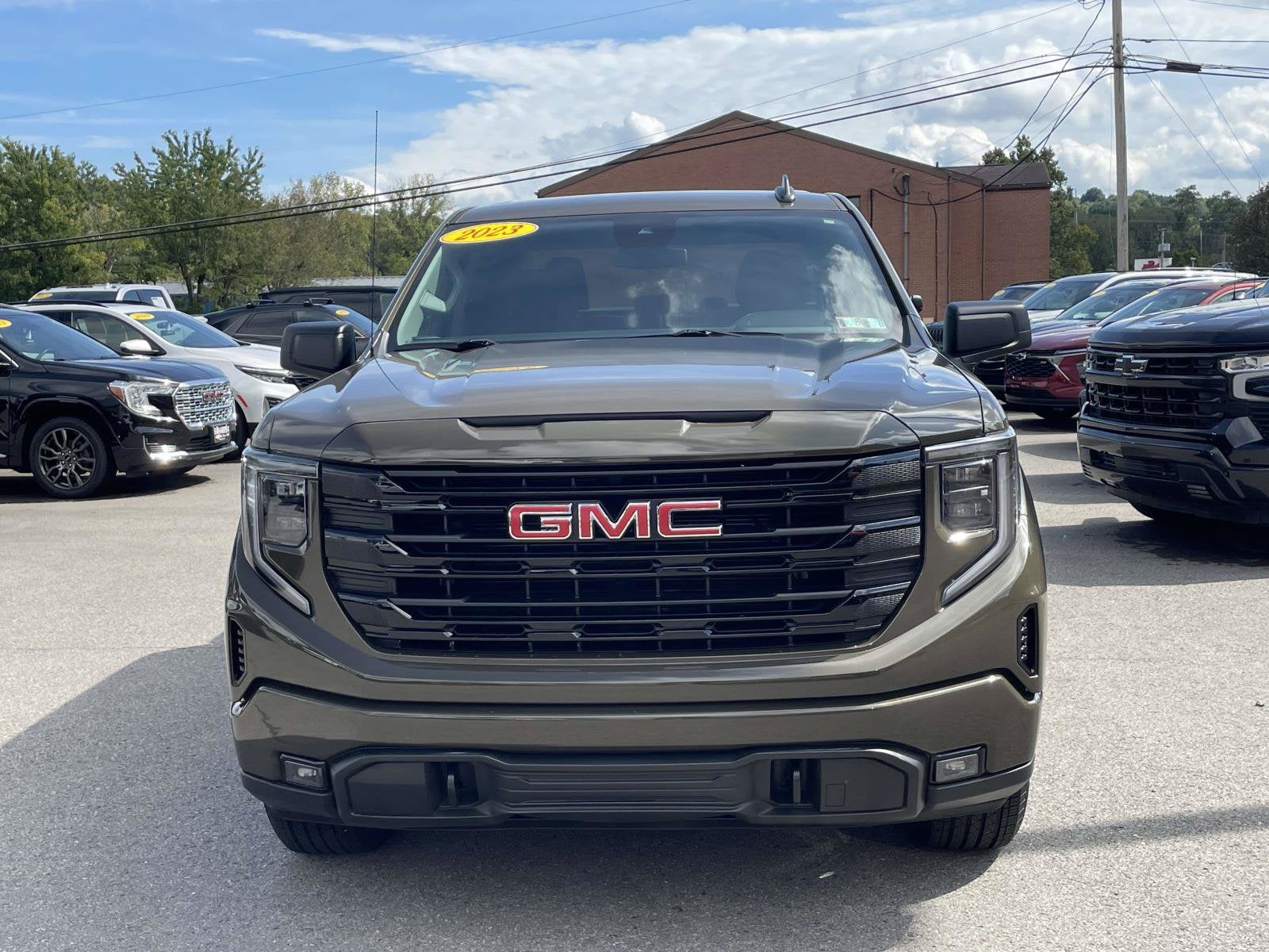 2023 GMC Sierra 1500 Elevation