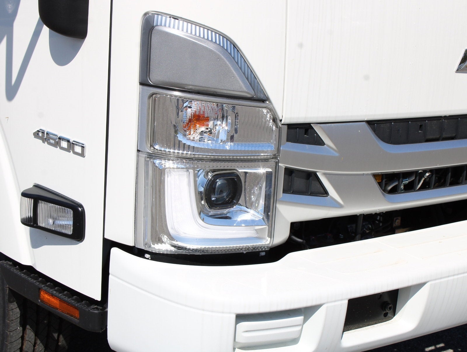 2024 Chevrolet Low Cab Forward 4500 Base