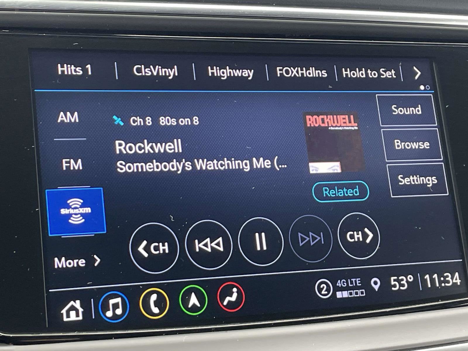 2023 Buick Enclave Essence