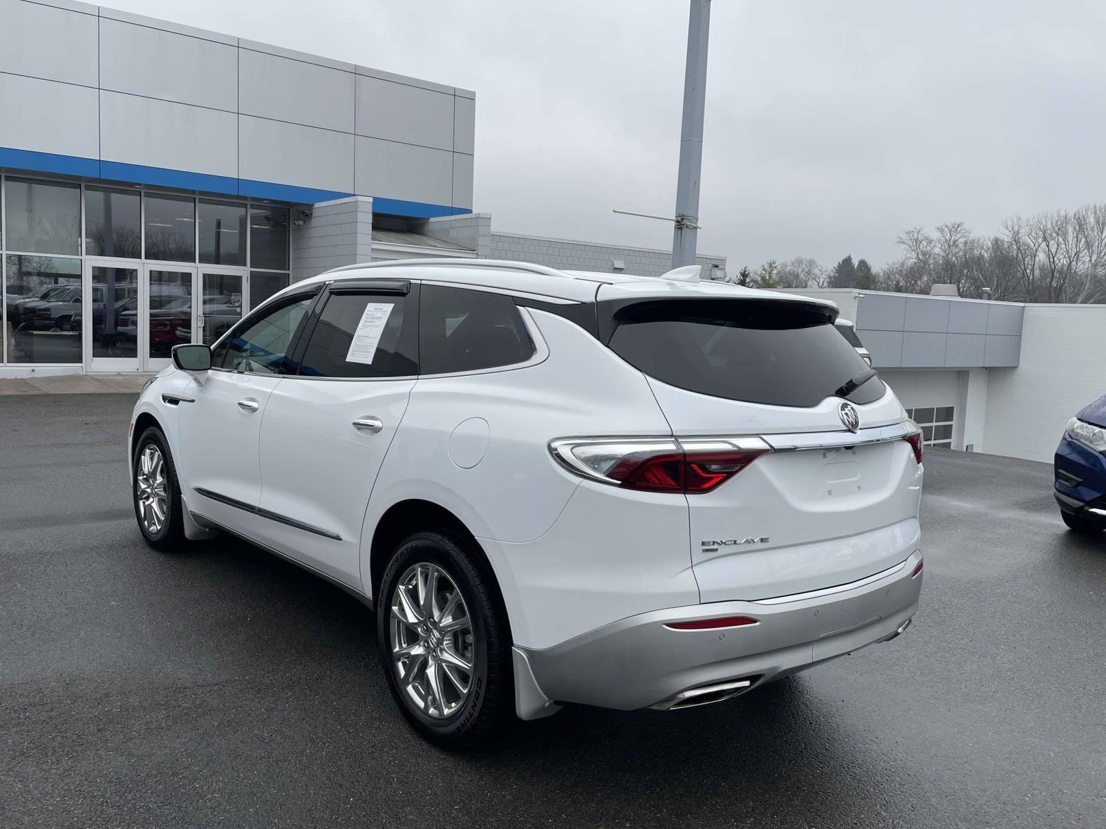 2023 Buick Enclave Essence