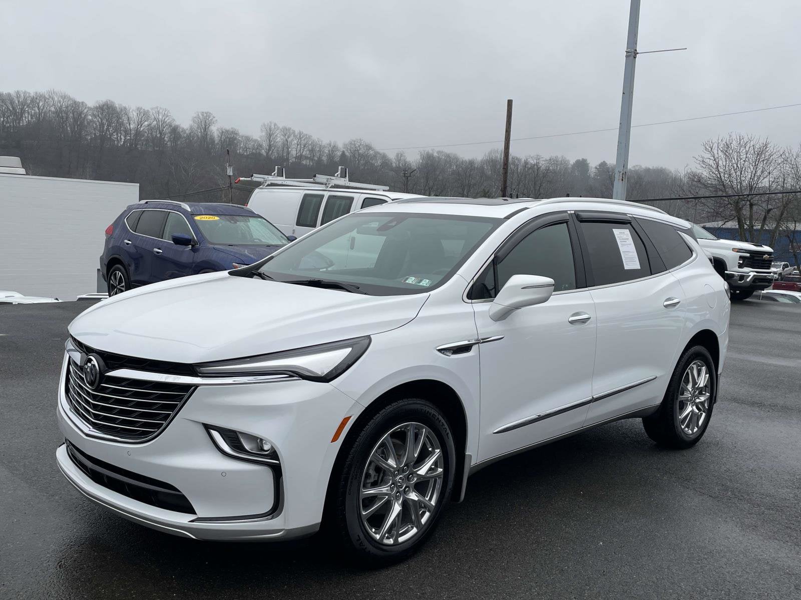 2023 Buick Enclave Essence