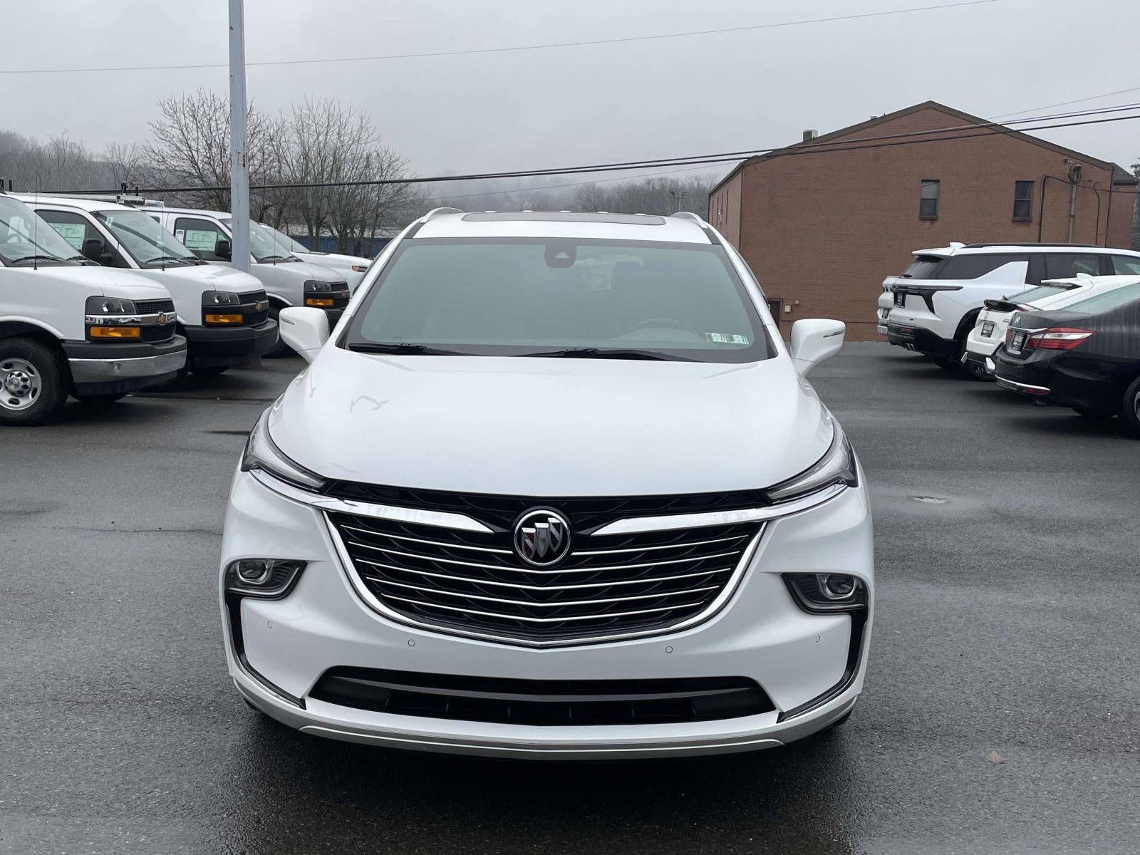 2023 Buick Enclave Essence