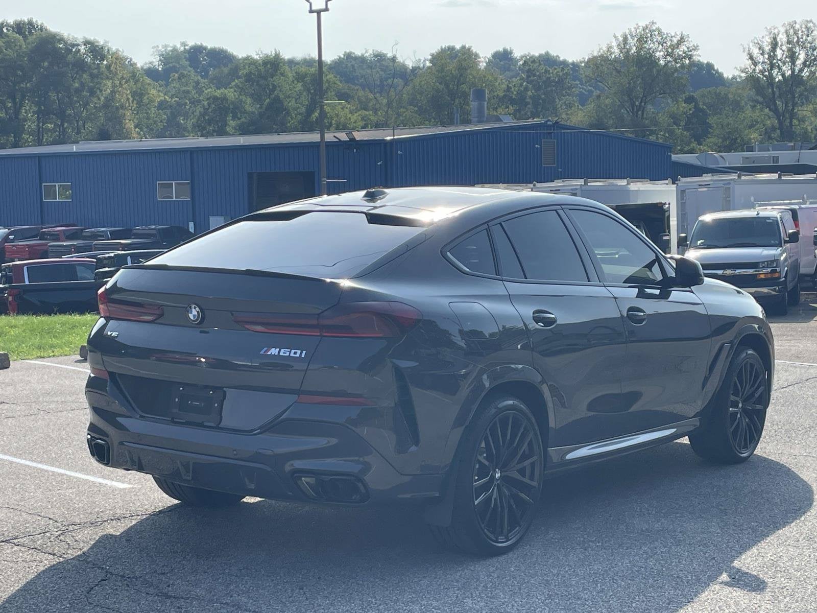 2025 BMW X6 M60i
