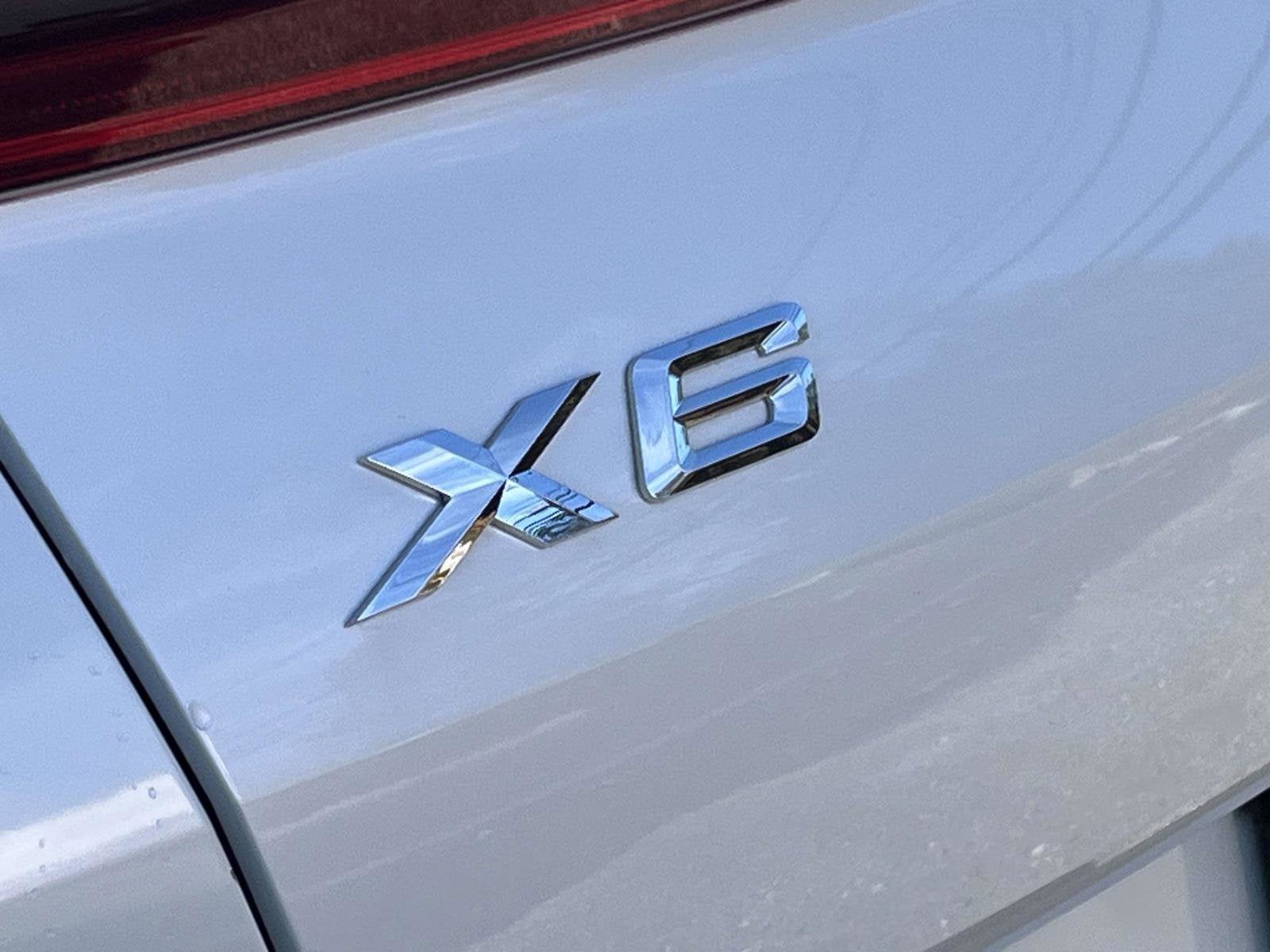 2022 BMW X6 xDrive40i