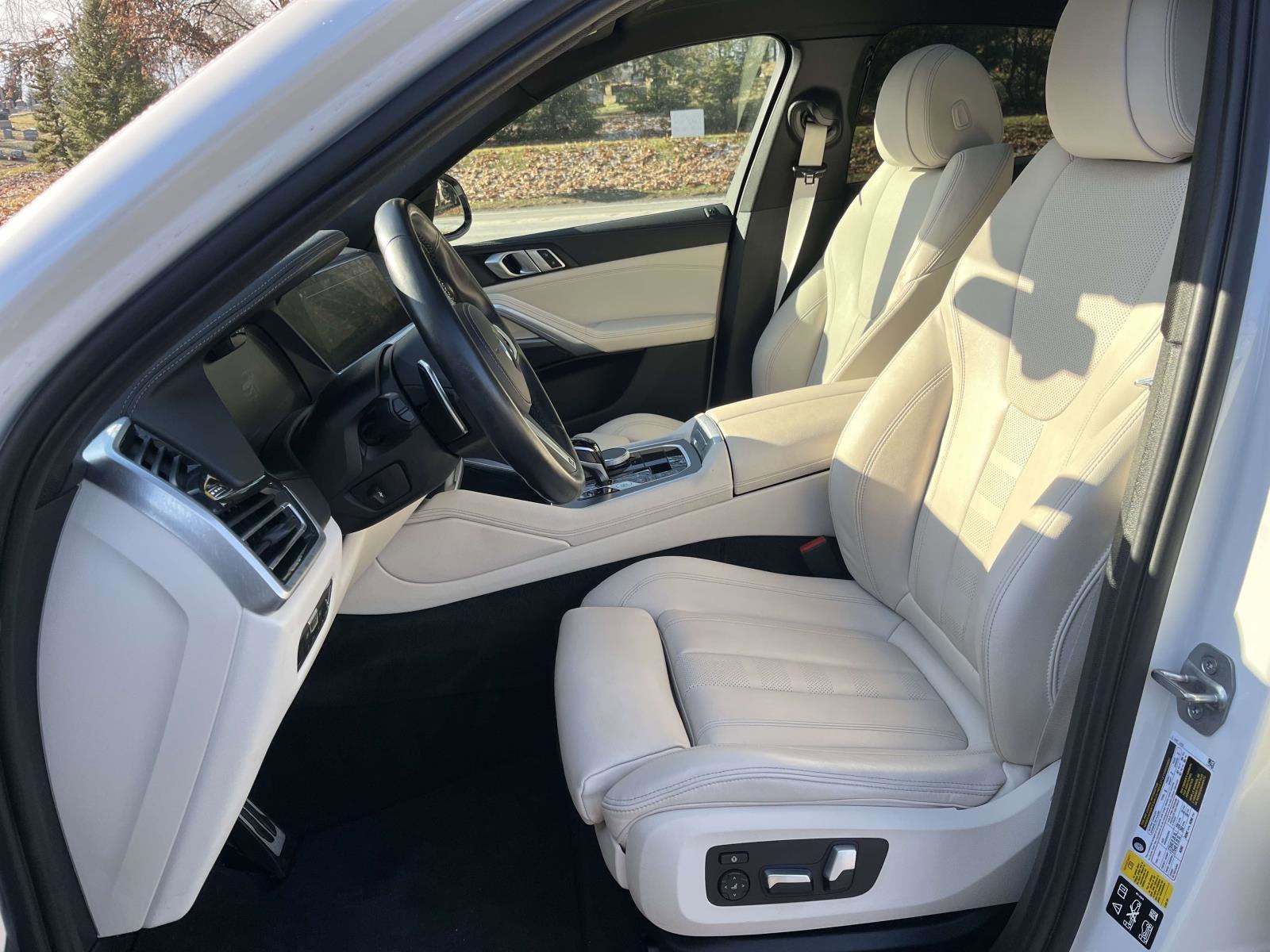 2022 BMW X6 xDrive40i