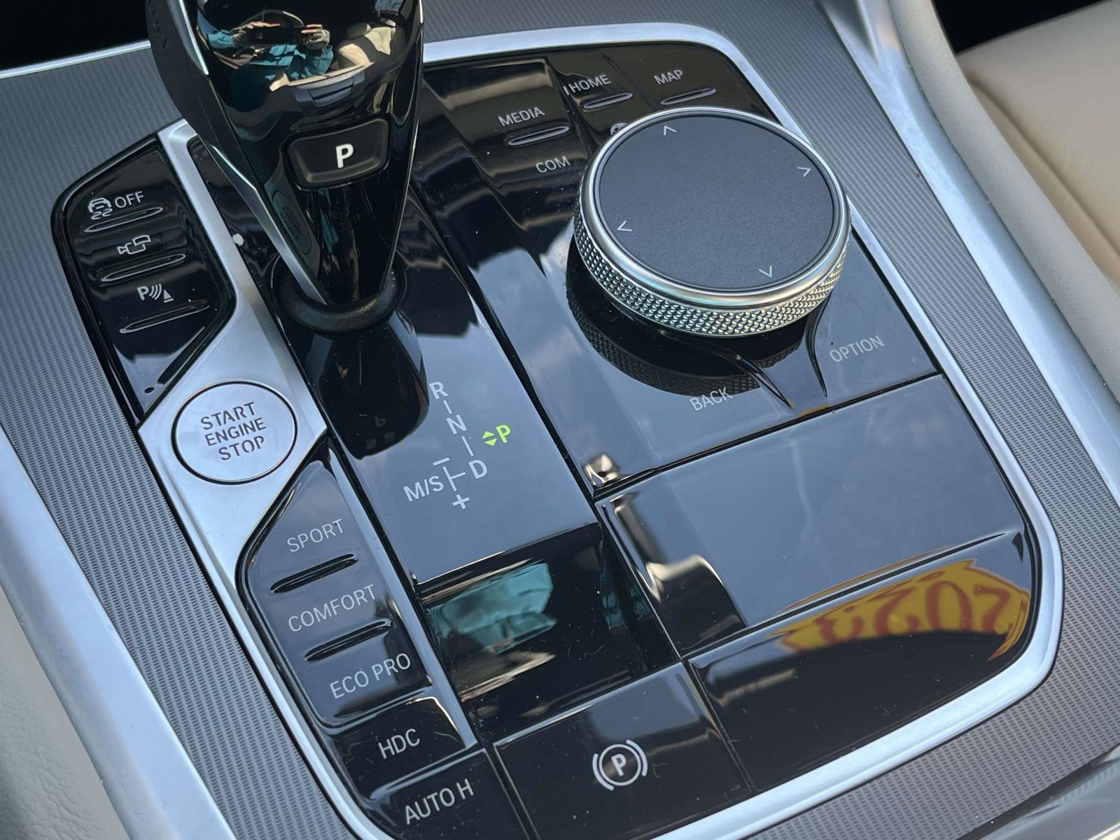 2022 BMW X6 xDrive40i