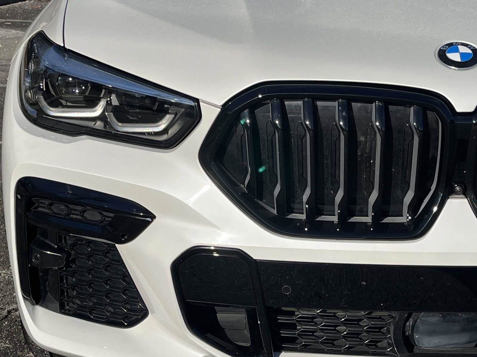 2022 BMW X6 xDrive40i