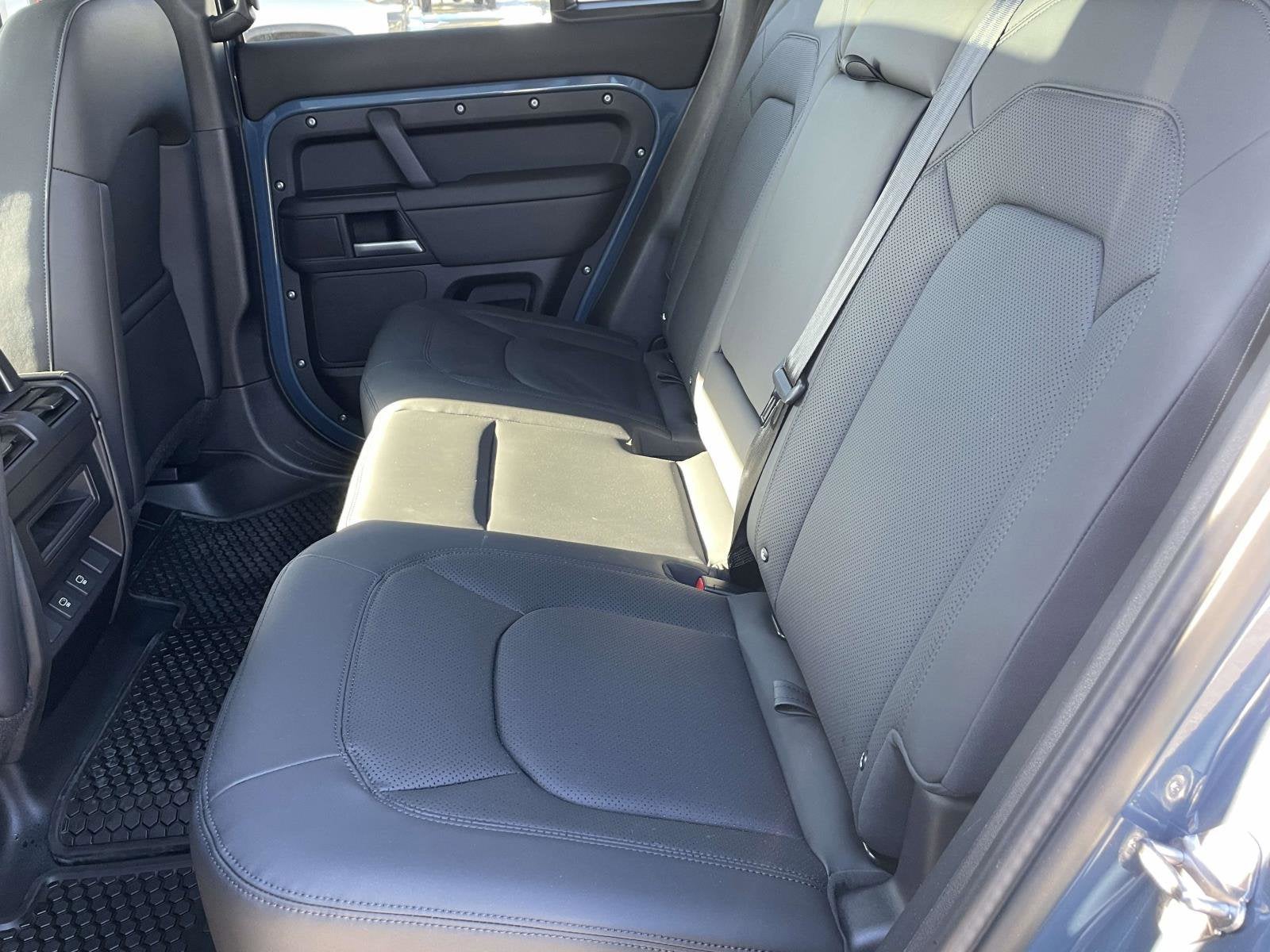 2025 Land Rover Defender S