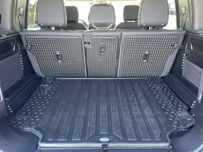 2025 Land Rover Defender S