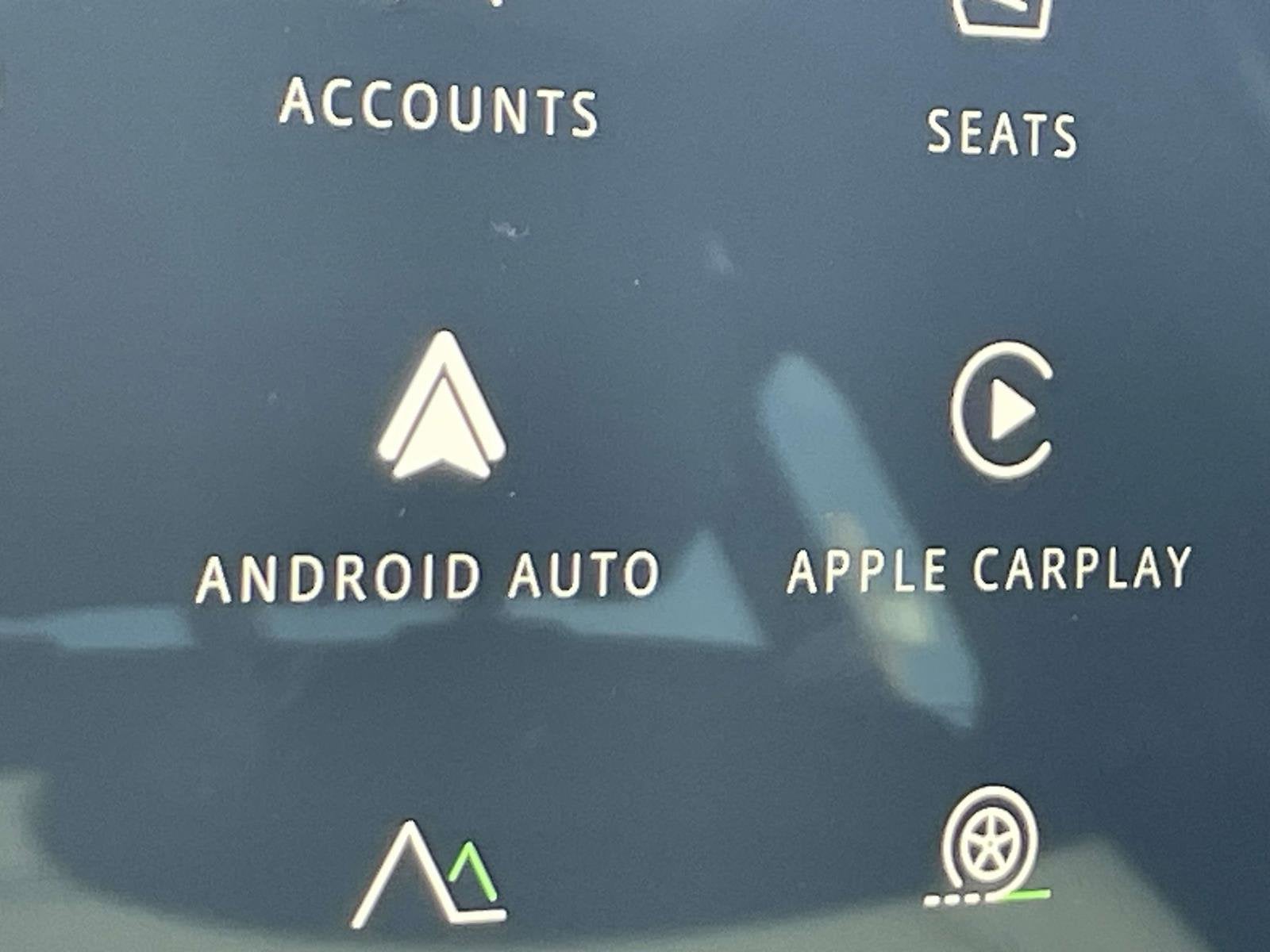 2025 Land Rover Defender S