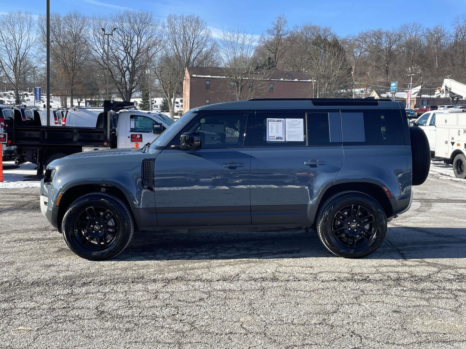 2025 Land Rover Defender S