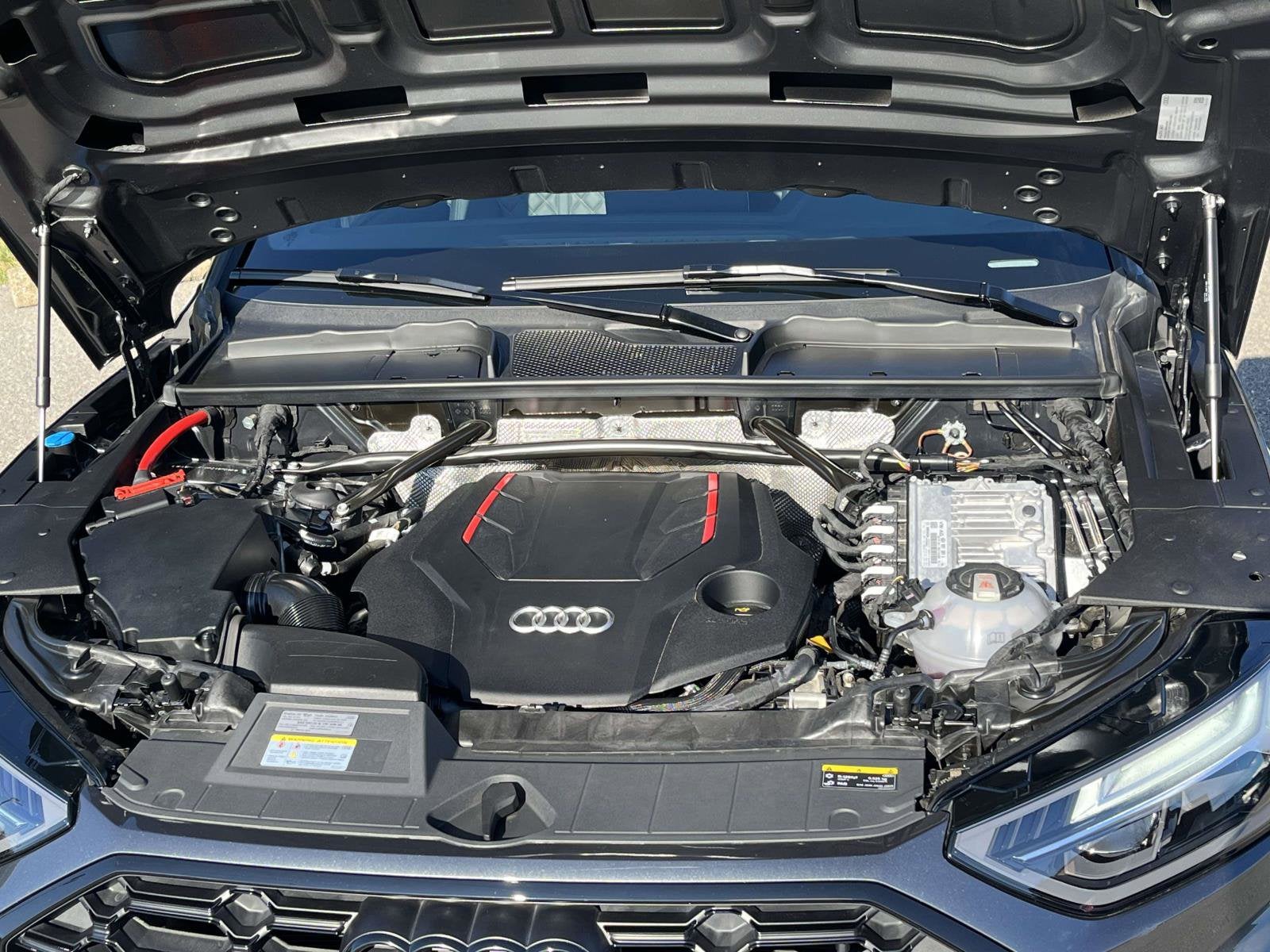 2023 Audi SQ5 Premium Plus