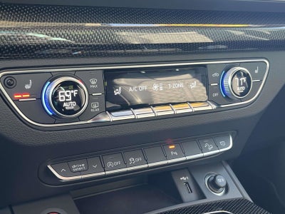 2023 Audi SQ5 Premium Plus