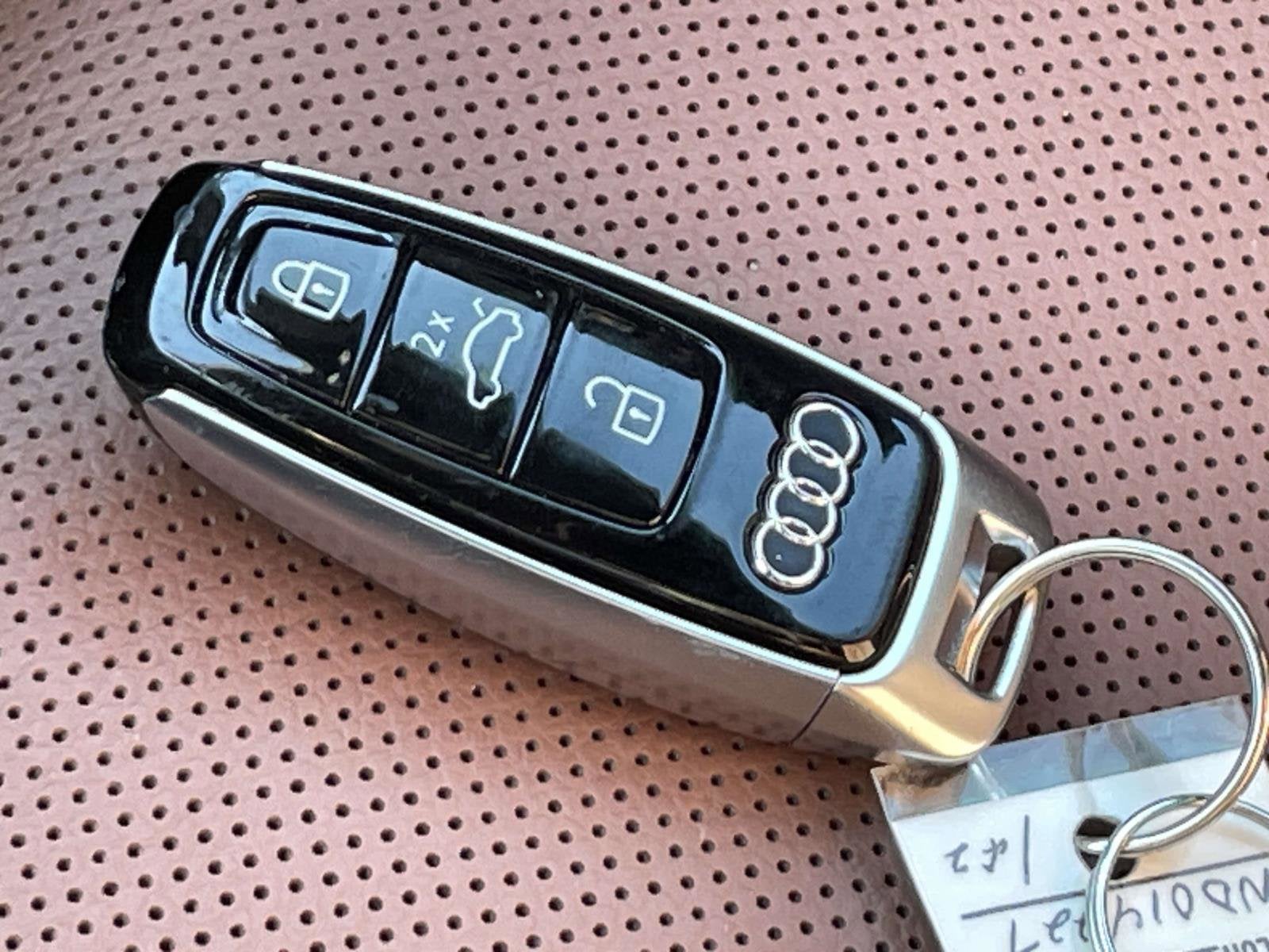 2022 Audi Q7 Prestige