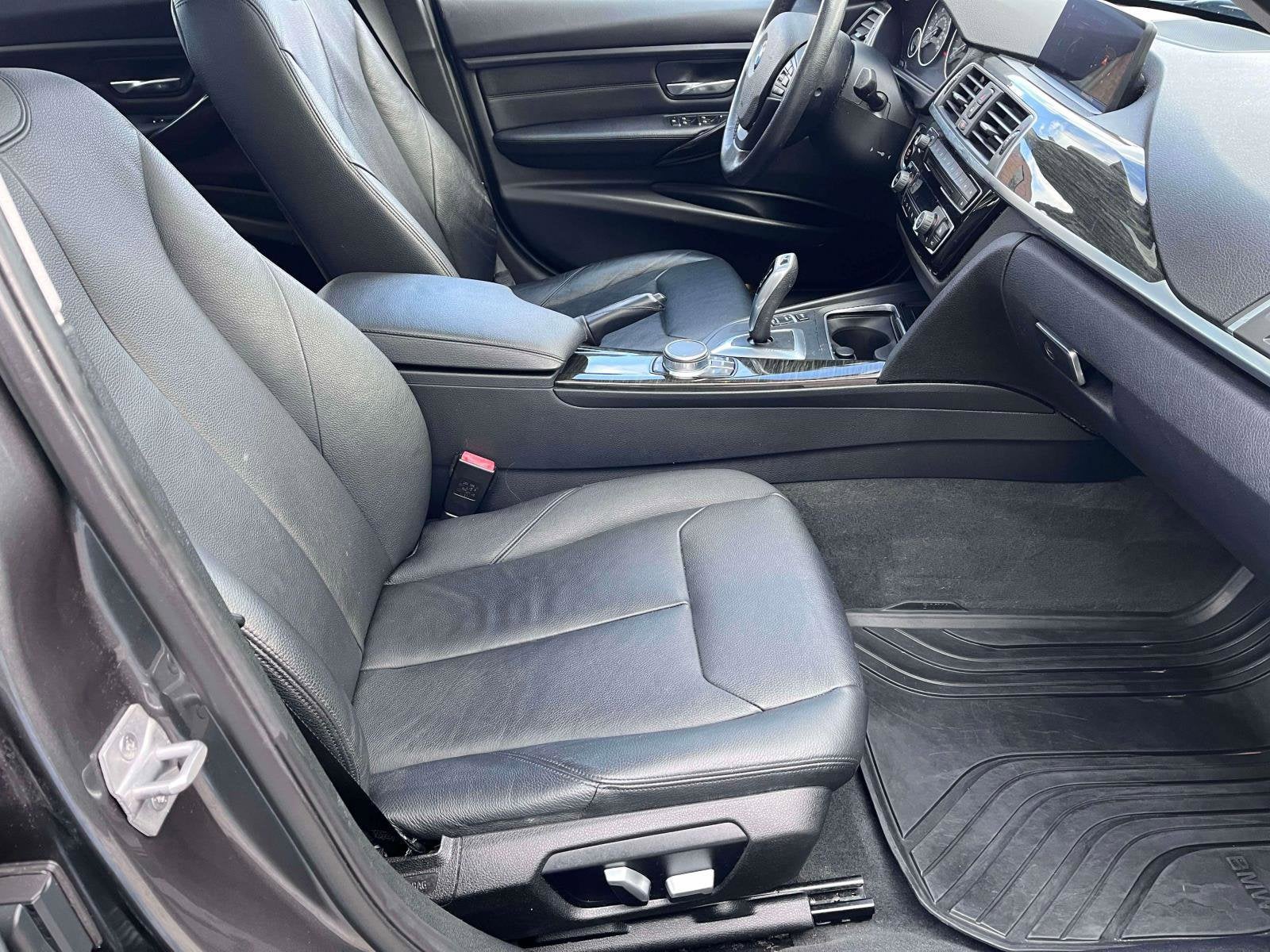 2018 BMW 3 Series 320i xDrive