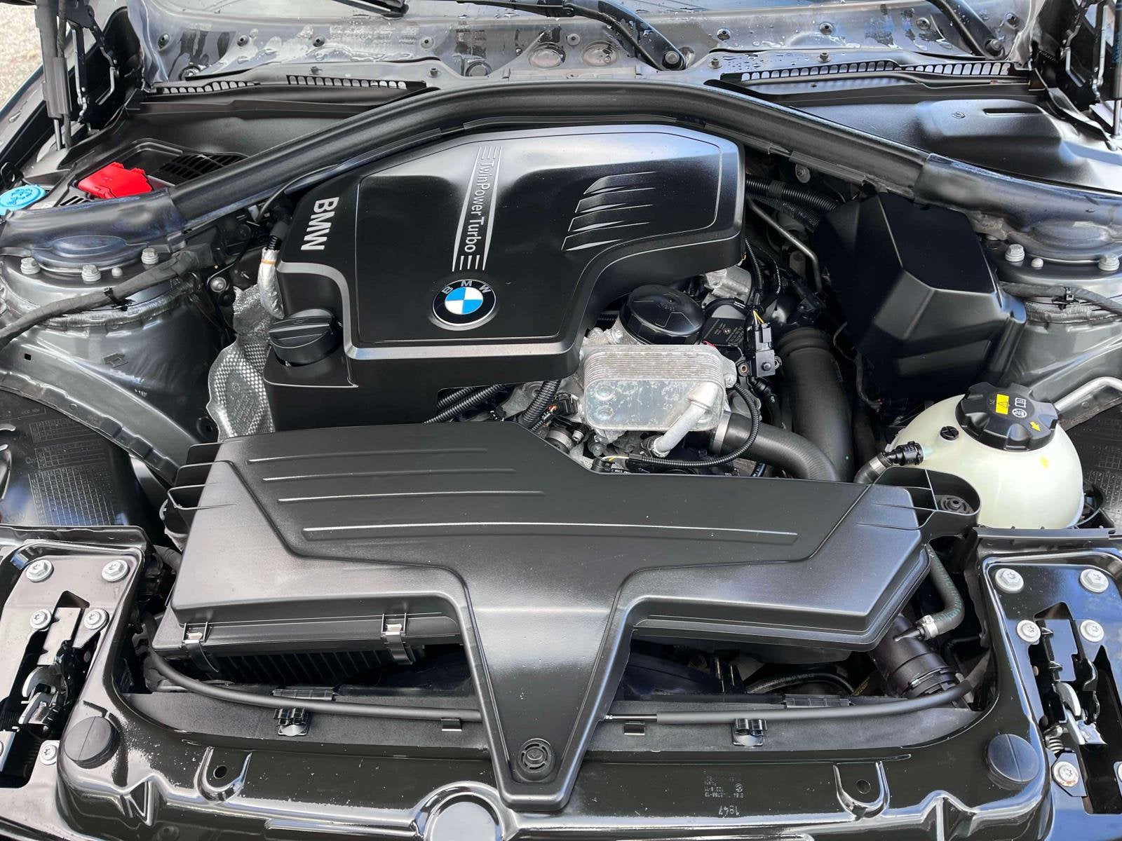 2018 BMW 3 Series 320i xDrive