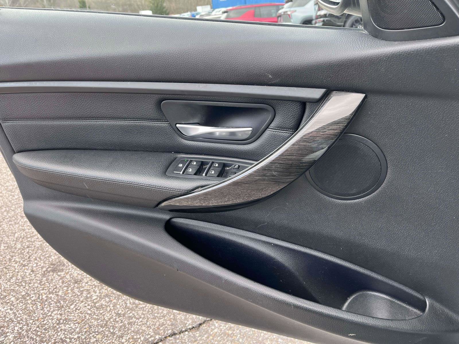 2018 BMW 3 Series 320i xDrive