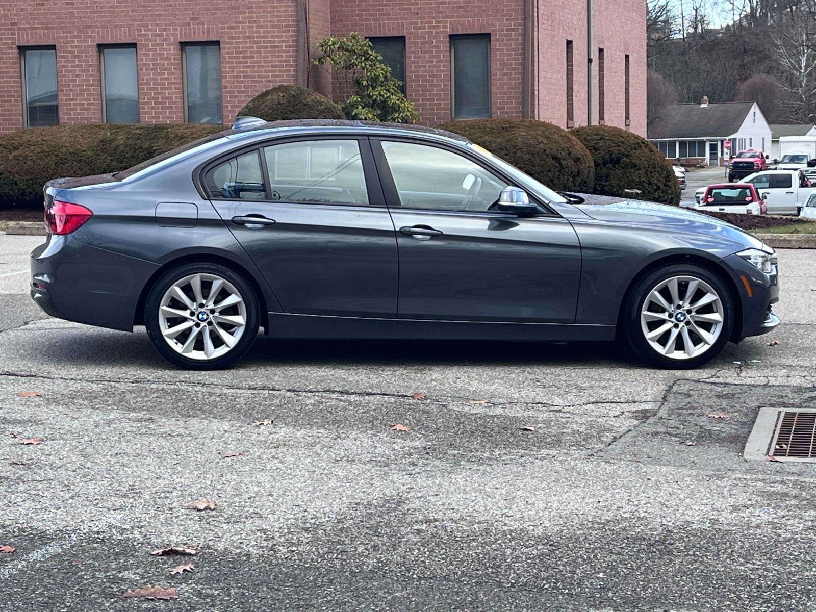 2018 BMW 3 Series 320i xDrive
